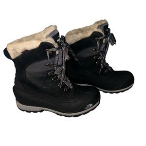 The North Face Women’s Chilkat Insulated/waterproof Boots Sz 9